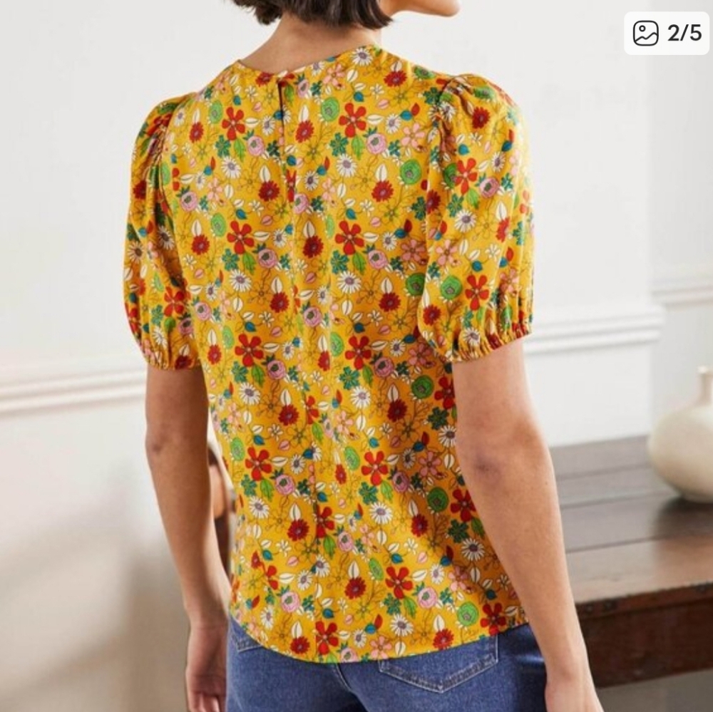 EUC Boden Adriana Puff Sleeve Top in Honeycomb Ditsy Bloom | Size 10 - Picture 2 of 7